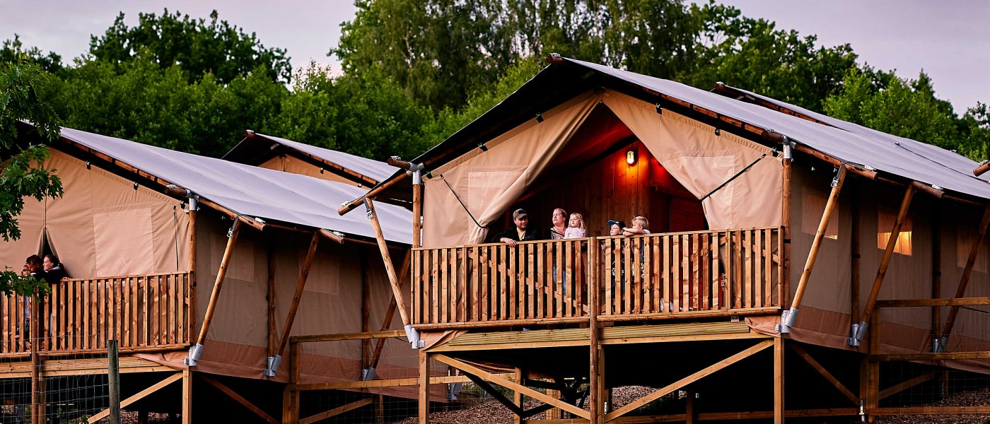 Övernattning i bungalow i Skånes djurpark