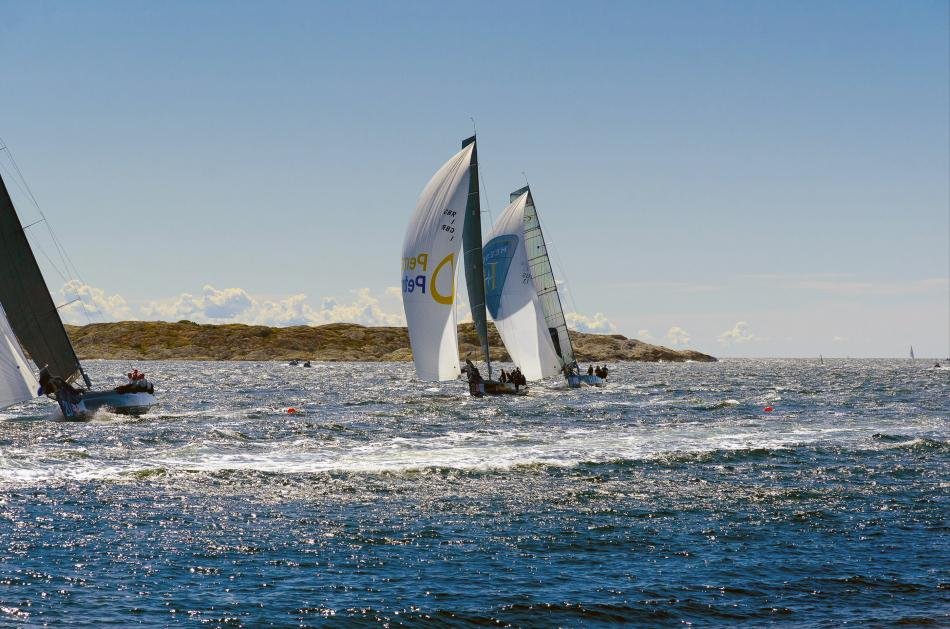 Båtar som tävlar längst kust